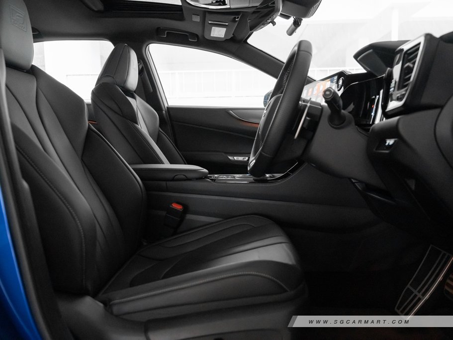 https://i.i-sgcm.com/new_cars/cars/21488/21488_g57