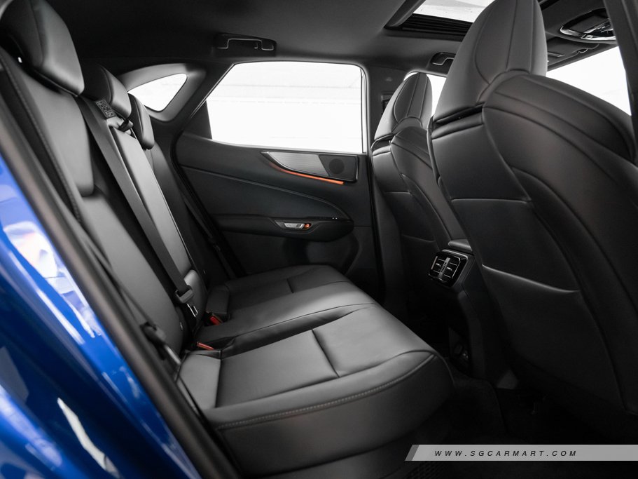 https://i.i-sgcm.com/new_cars/cars/21488/21488_g58