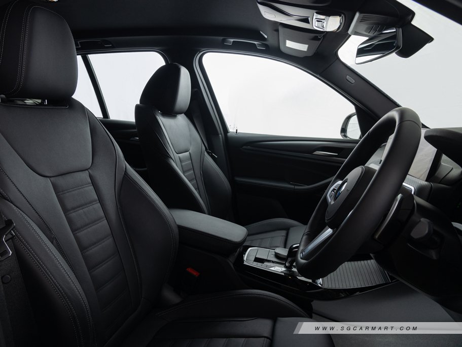 https://i.i-sgcm.com/new_cars/cars/21493/21493_g14