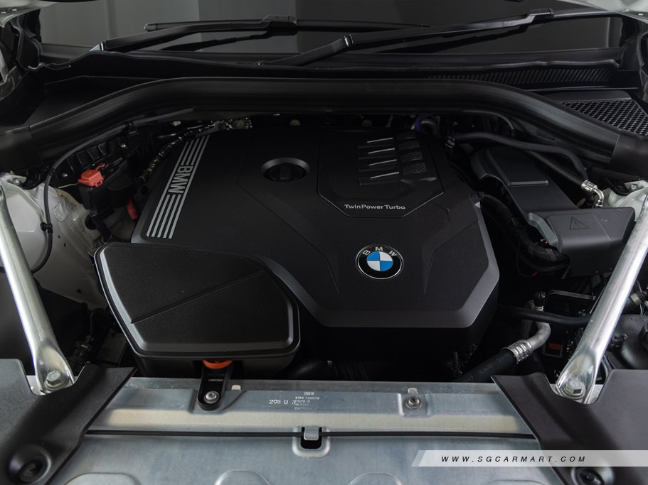 https://i.i-sgcm.com/new_cars/cars/21493/21493_g21