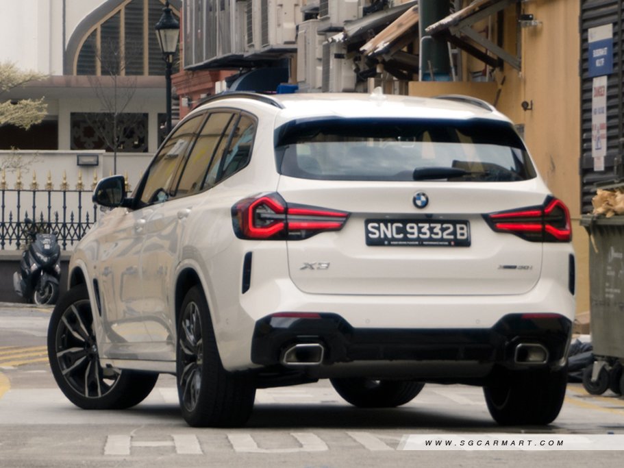 https://i.i-sgcm.com/new_cars/cars/21493/21493_g26