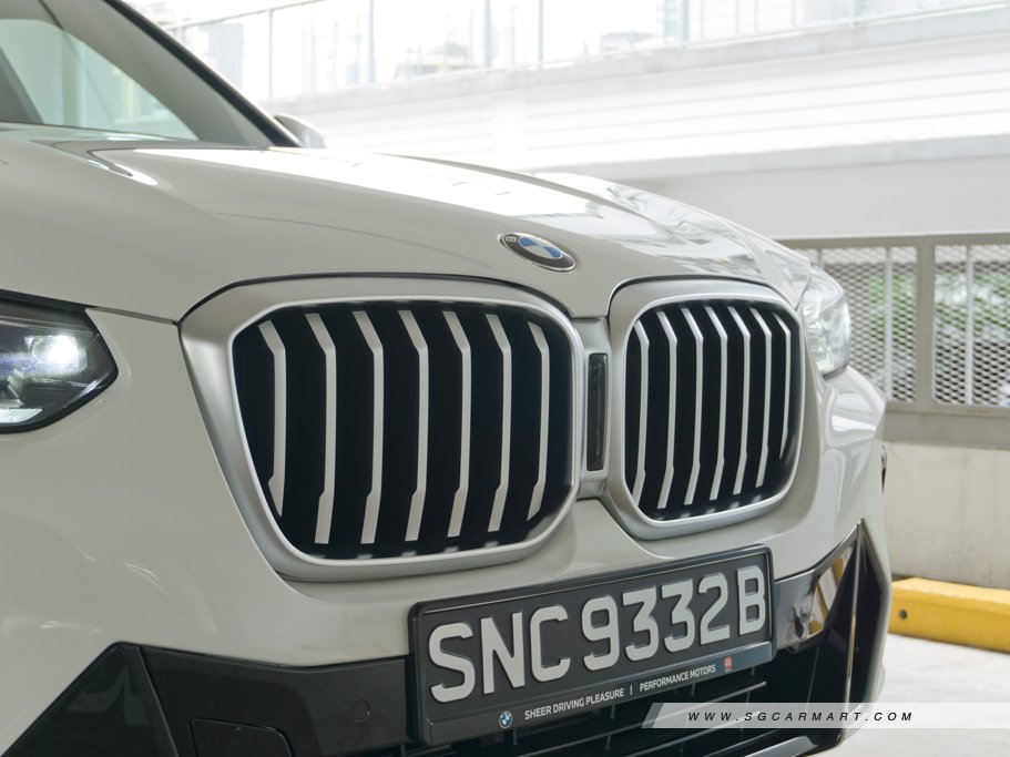 https://i.i-sgcm.com/new_cars/cars/21493/21493_g31