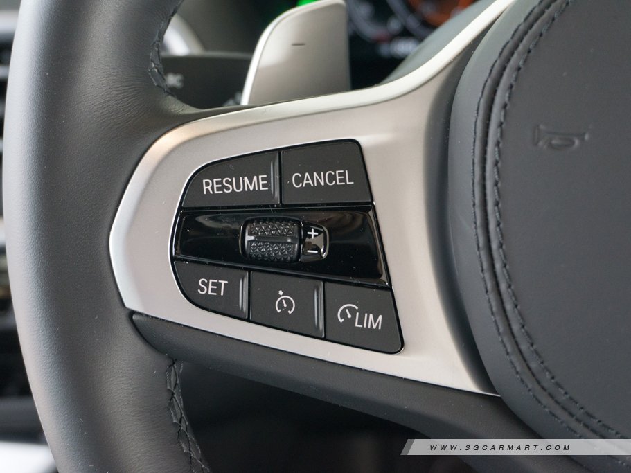 https://i.i-sgcm.com/new_cars/cars/21493/21493_g43