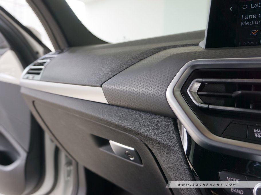 https://i.i-sgcm.com/new_cars/cars/21493/21493_g62