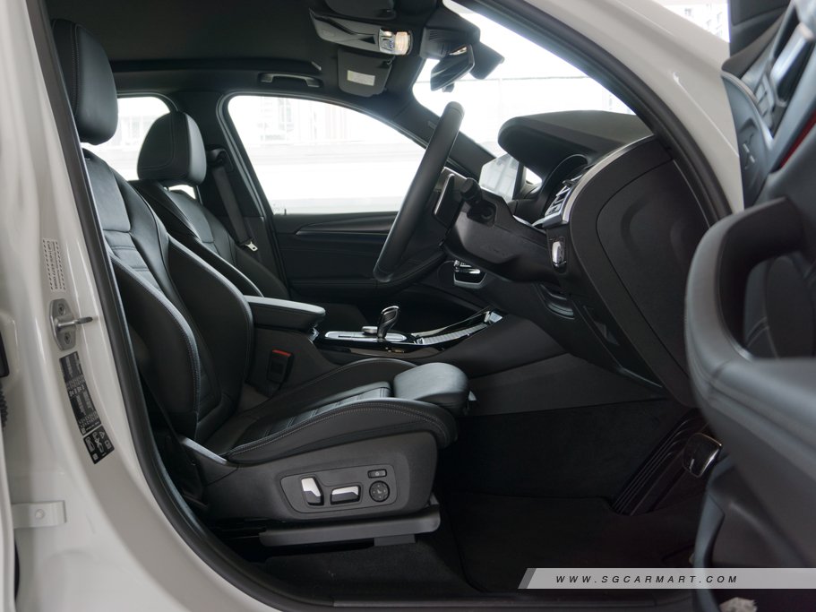 https://i.i-sgcm.com/new_cars/cars/21493/21493_g65