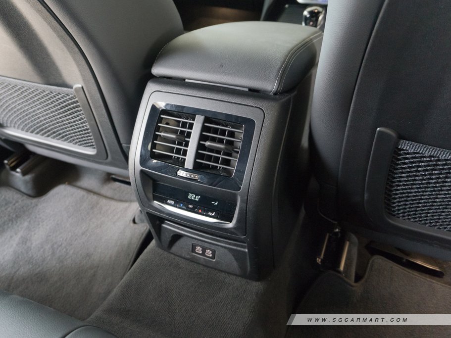https://i.i-sgcm.com/new_cars/cars/21493/21493_g67