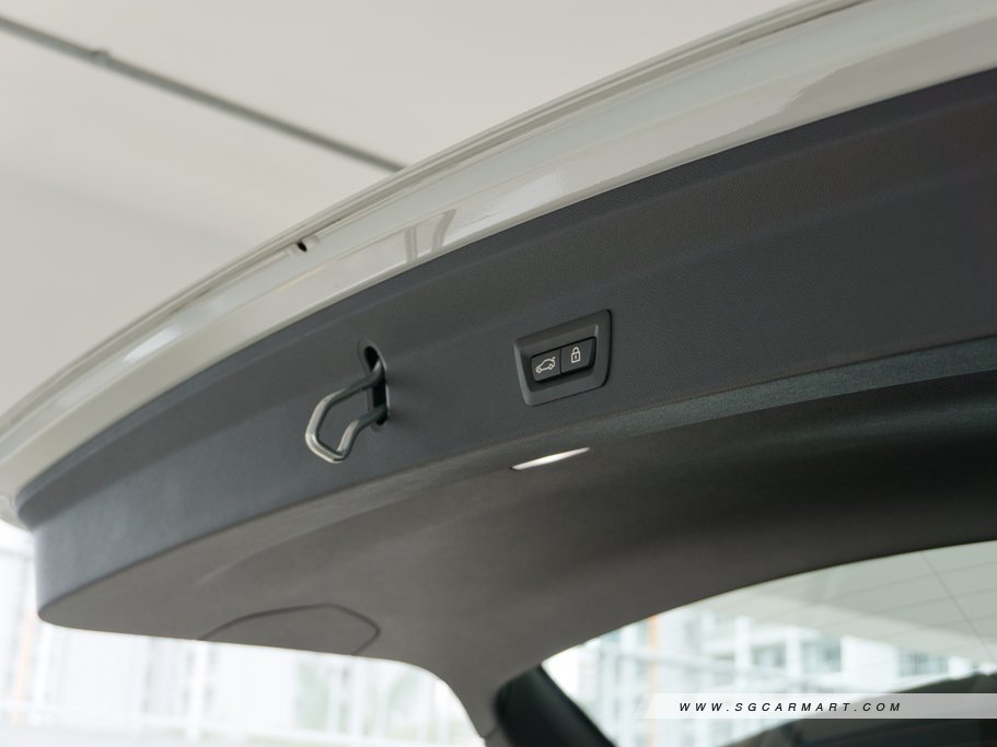 https://i.i-sgcm.com/new_cars/cars/21493/21493_g69