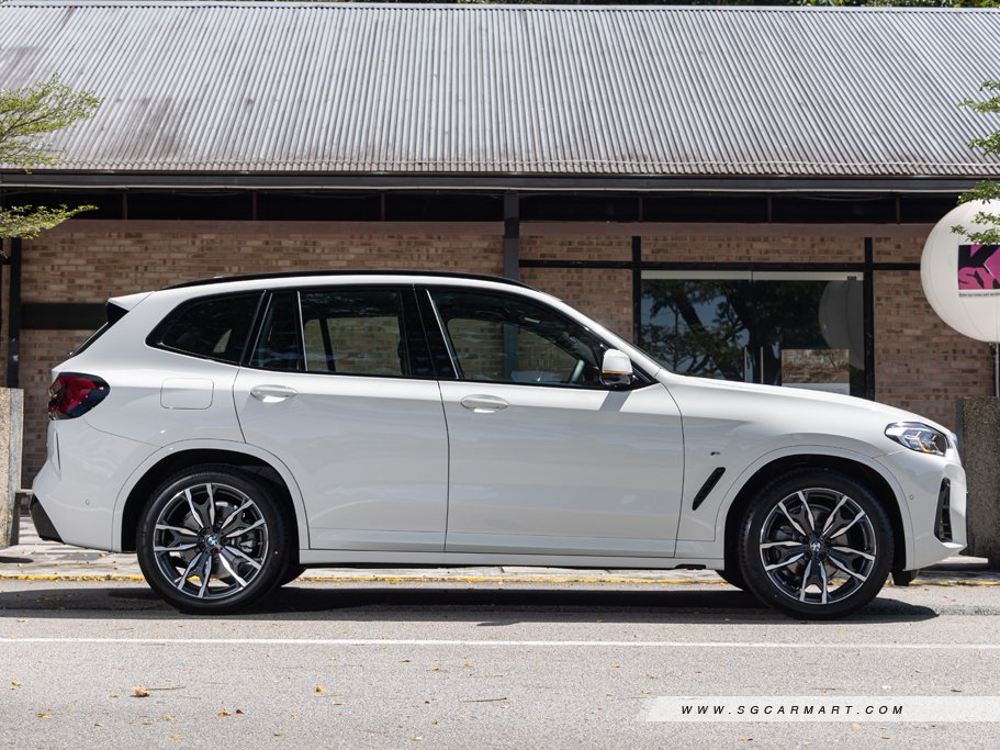 https://i.i-sgcm.com/new_cars/cars/21493/21493_g9