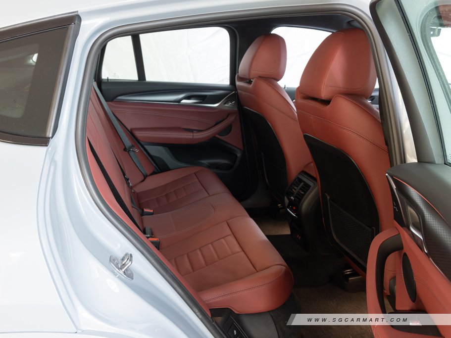 https://i.i-sgcm.com/new_cars/cars/21494/21494_g18