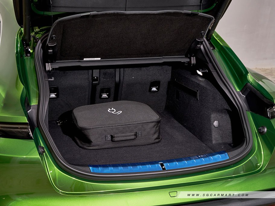 https://i.i-sgcm.com/new_cars/cars/21497/21497_g101