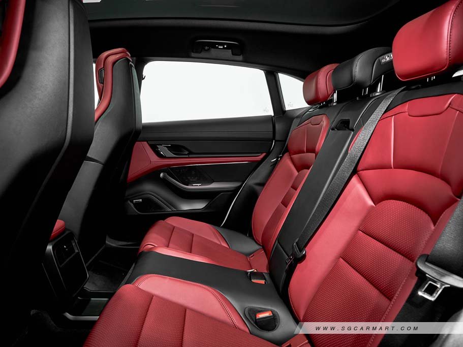 https://i.i-sgcm.com/new_cars/cars/21497/21497_g19