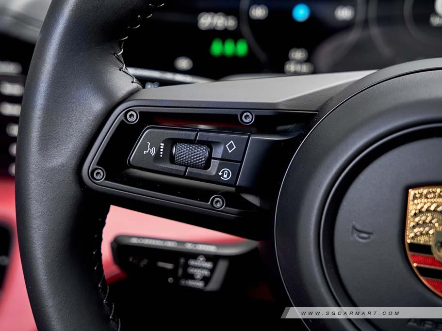 https://i.i-sgcm.com/new_cars/cars/21497/21497_g26