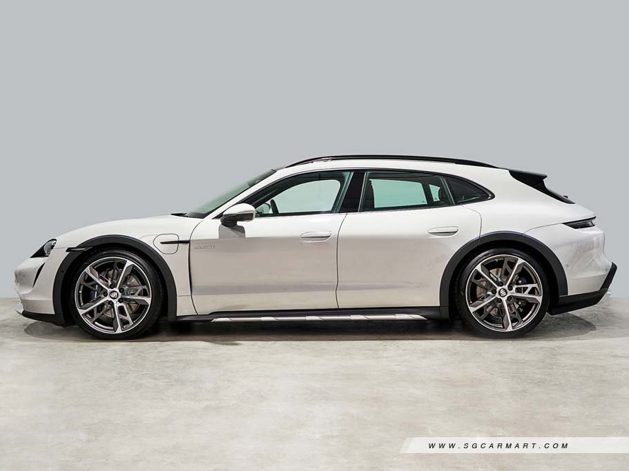 https://i.i-sgcm.com/new_cars/cars/21497/21497_g3