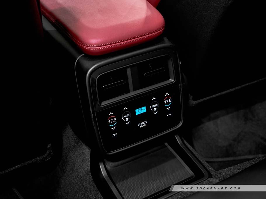 https://i.i-sgcm.com/new_cars/cars/21497/21497_g49