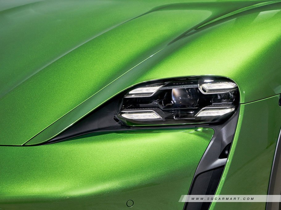 https://i.i-sgcm.com/new_cars/cars/21497/21497_g63