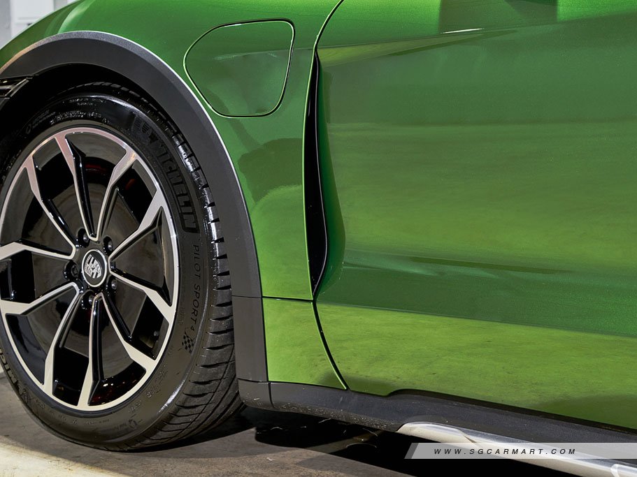 https://i.i-sgcm.com/new_cars/cars/21497/21497_g67