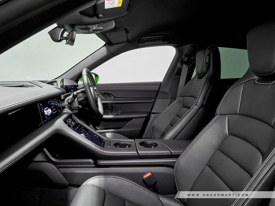 https://i.i-sgcm.com/new_cars/cars/21497/21497_g72