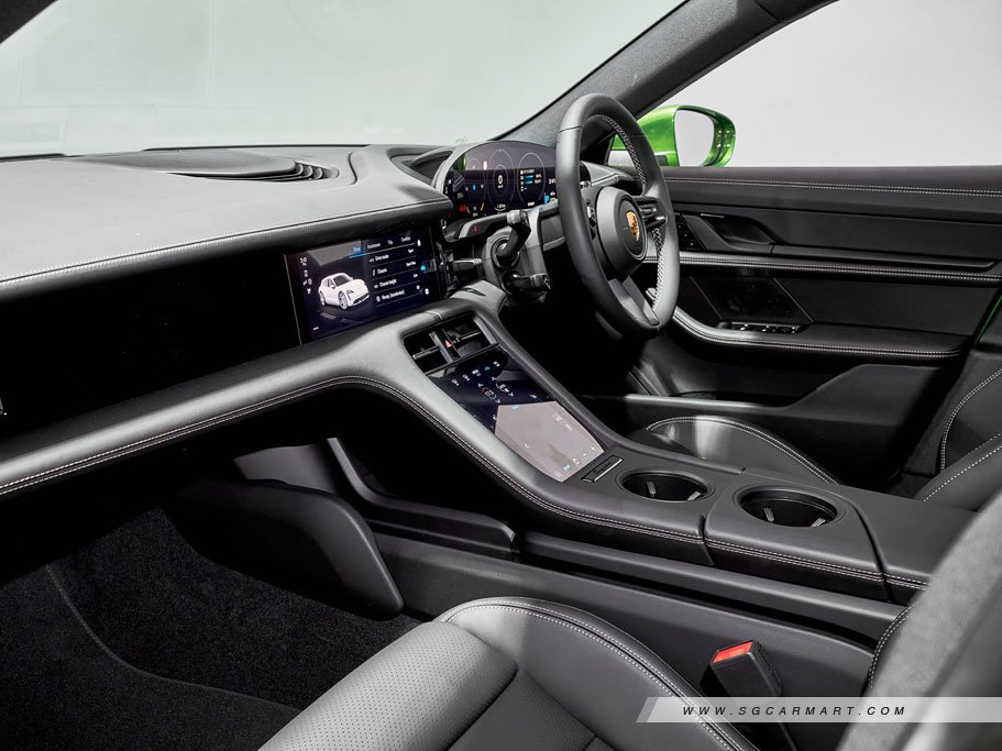 https://i.i-sgcm.com/new_cars/cars/21497/21497_g76