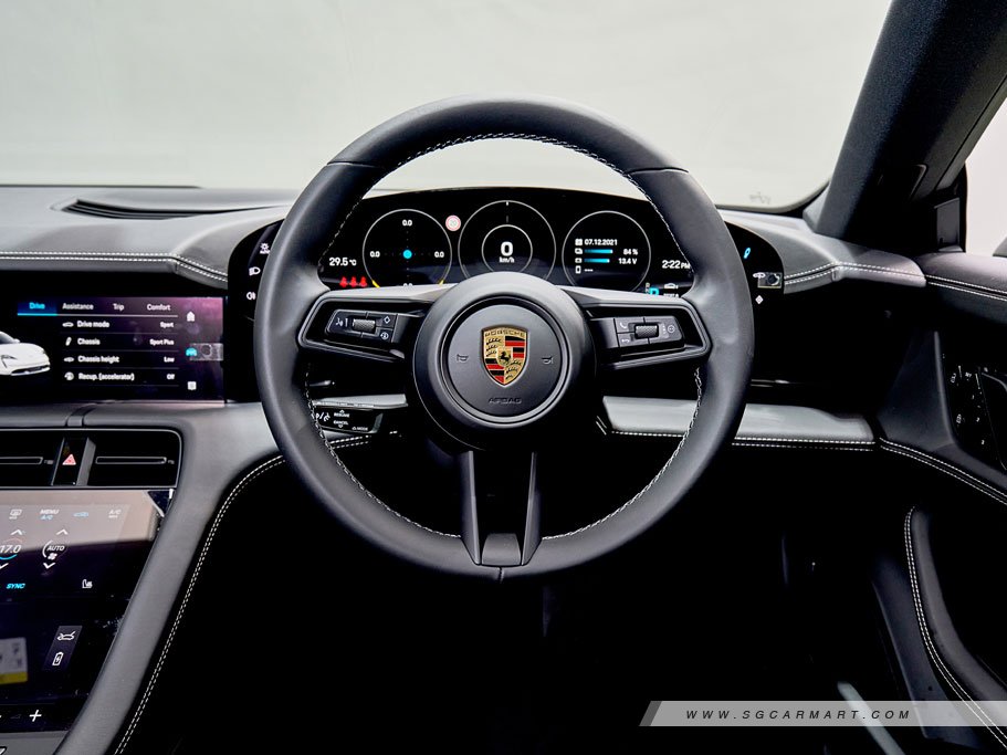 https://i.i-sgcm.com/new_cars/cars/21497/21497_g82