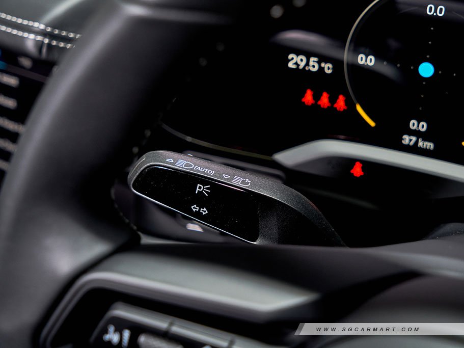 https://i.i-sgcm.com/new_cars/cars/21497/21497_g85