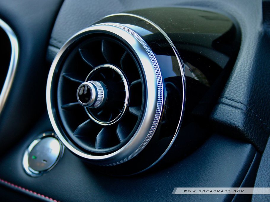 https://i.i-sgcm.com/new_cars/cars/21498/21498_g12