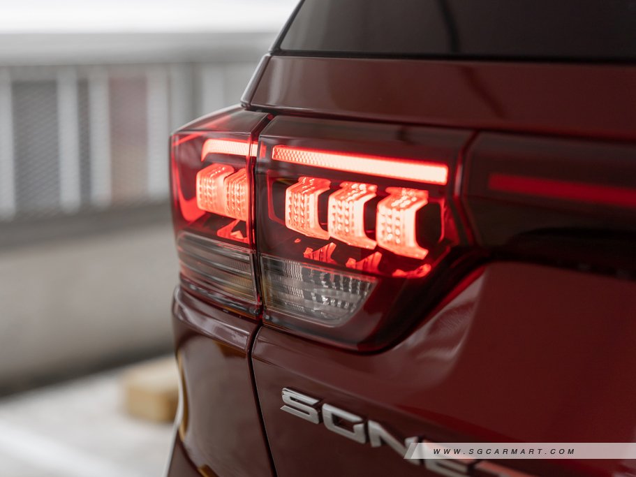 https://i.i-sgcm.com/new_cars/cars/21502/21502_g44