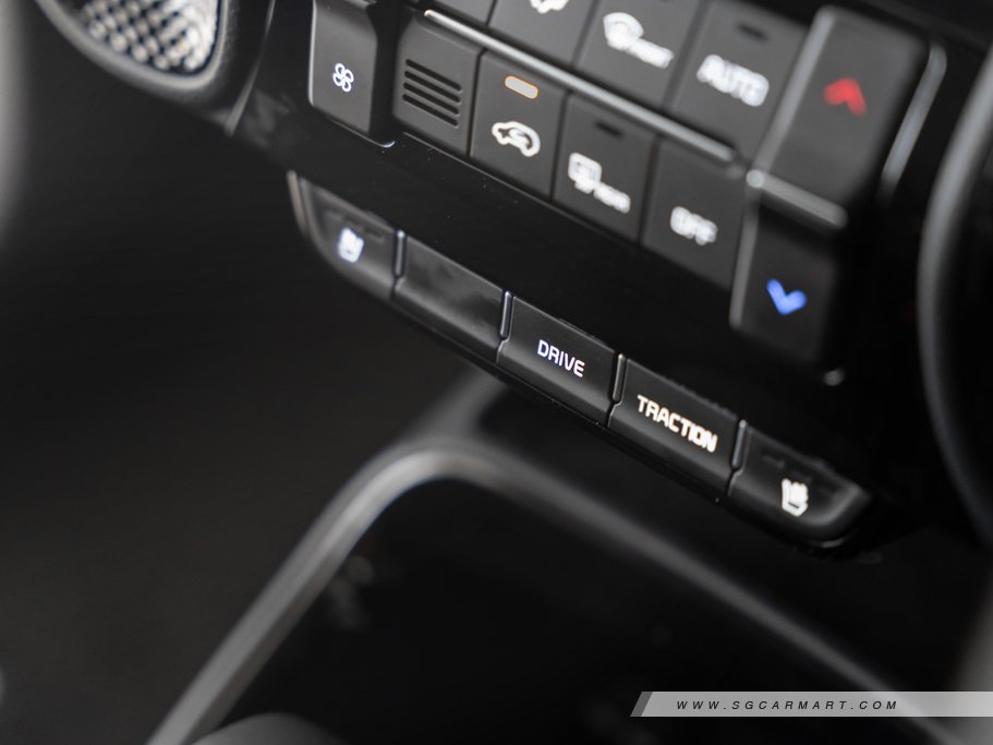 https://i.i-sgcm.com/new_cars/cars/21502/21502_g61