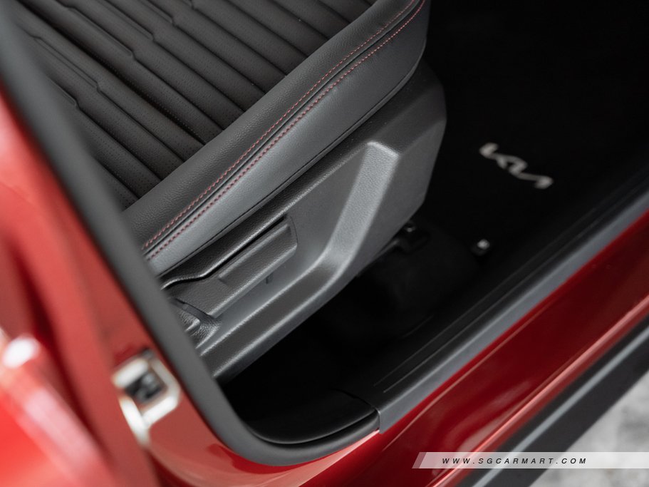 https://i.i-sgcm.com/new_cars/cars/21502/21502_g65