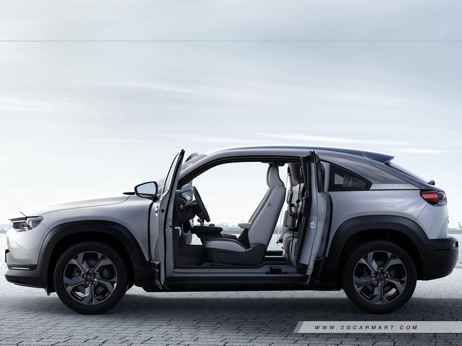 https://i.i-sgcm.com/new_cars/cars/21504/21504_g10