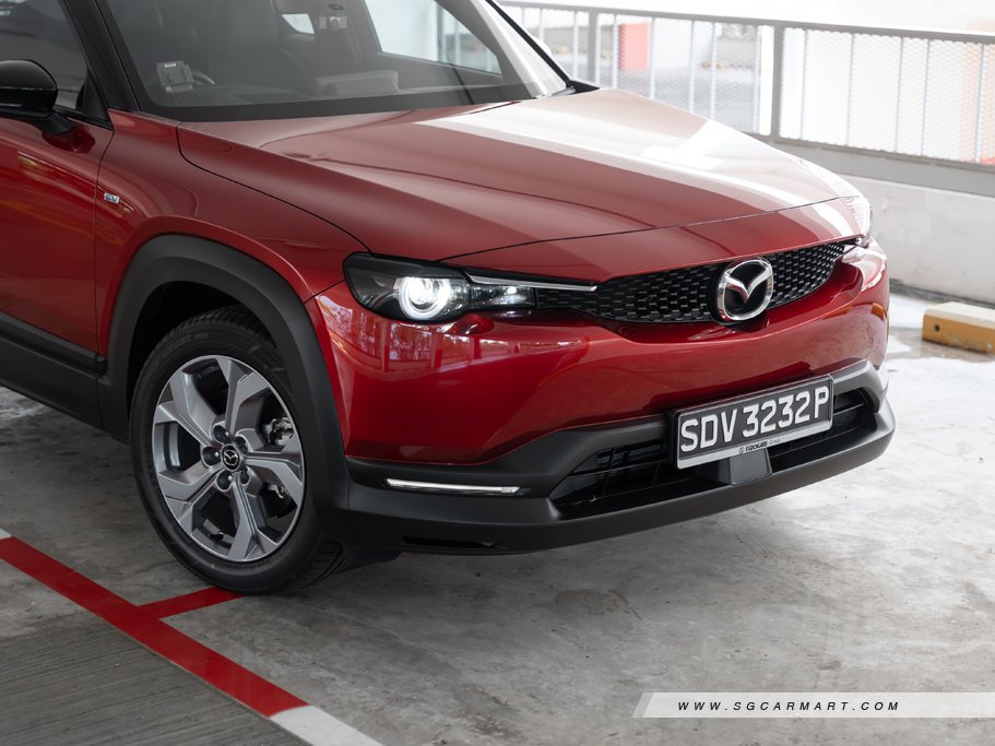 https://i.i-sgcm.com/new_cars/cars/21504/21504_g23