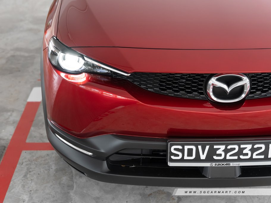 https://i.i-sgcm.com/new_cars/cars/21504/21504_g24