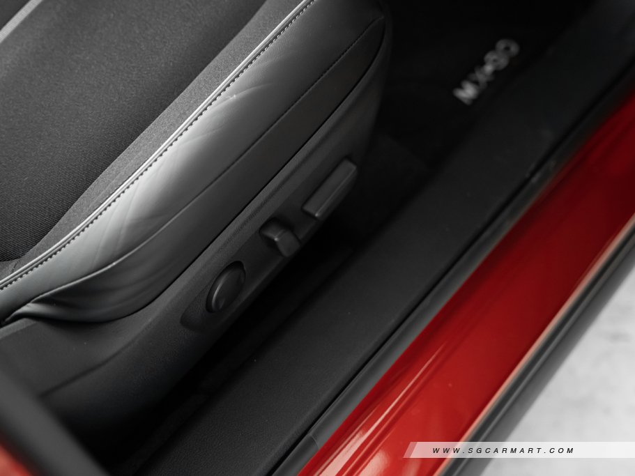 https://i.i-sgcm.com/new_cars/cars/21504/21504_g38