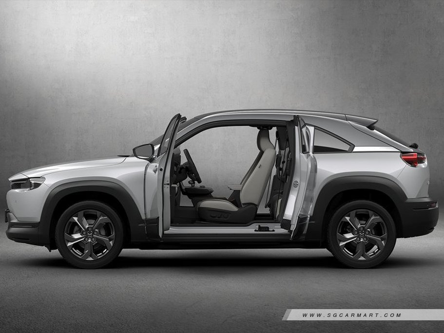 https://i.i-sgcm.com/new_cars/cars/21504/21504_g3