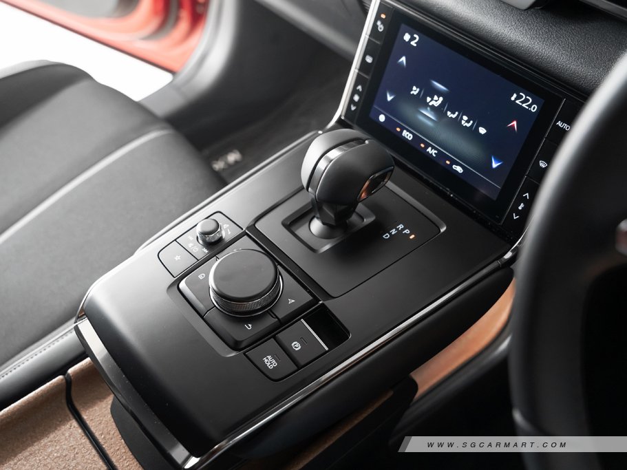 https://i.i-sgcm.com/new_cars/cars/21504/21504_g43