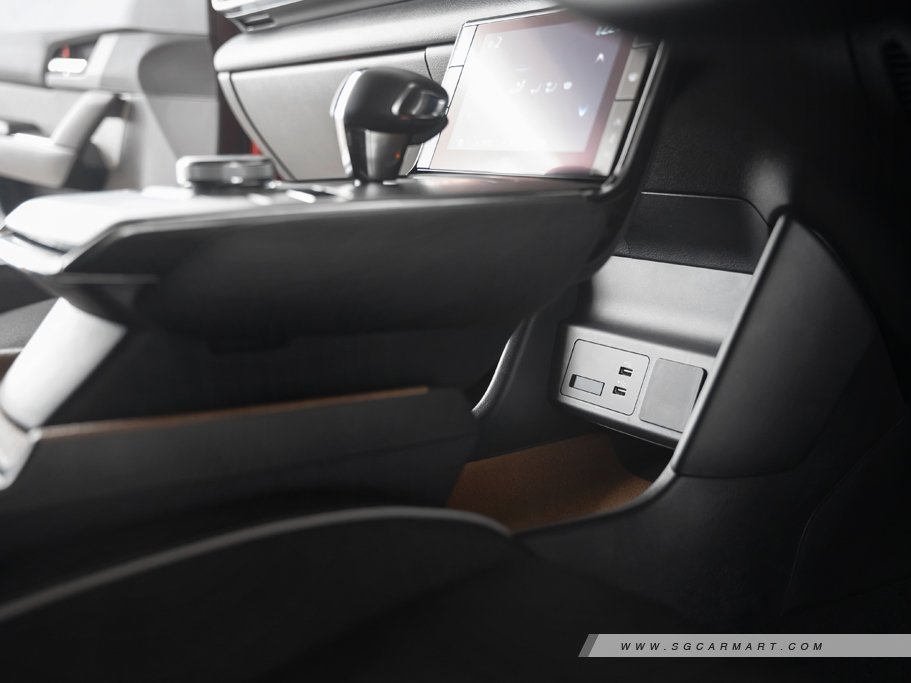 https://i.i-sgcm.com/new_cars/cars/21504/21504_g46