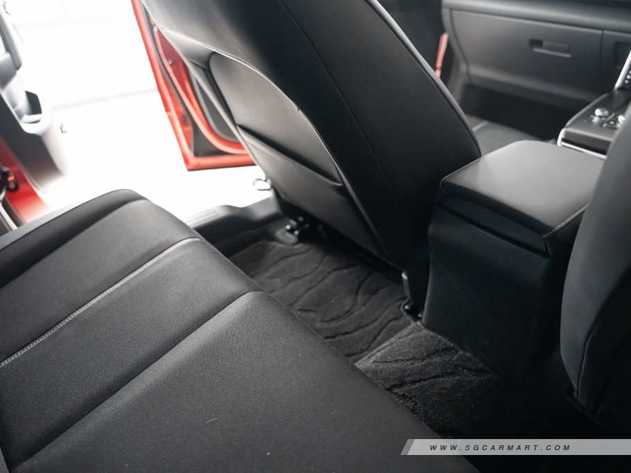 https://i.i-sgcm.com/new_cars/cars/21504/21504_g49