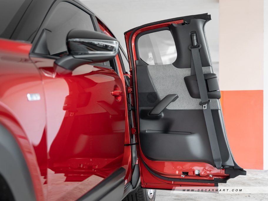 https://i.i-sgcm.com/new_cars/cars/21504/21504_g52