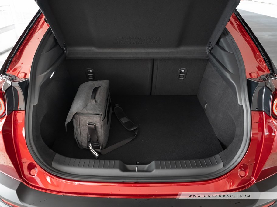 https://i.i-sgcm.com/new_cars/cars/21504/21504_g53