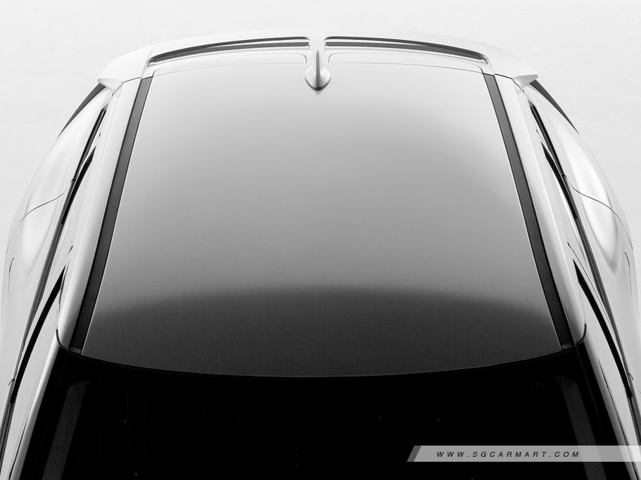 https://i.i-sgcm.com/new_cars/cars/21505/21505_g15