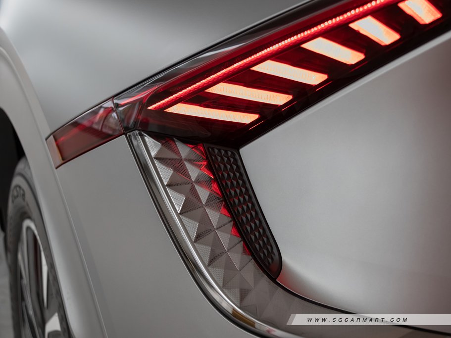 https://i.i-sgcm.com/new_cars/cars/21505/21505_g37