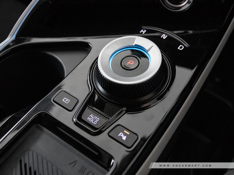 https://i.i-sgcm.com/new_cars/cars/21505/21505_g53