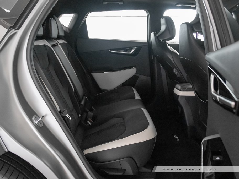 https://i.i-sgcm.com/new_cars/cars/21505/21505_g57