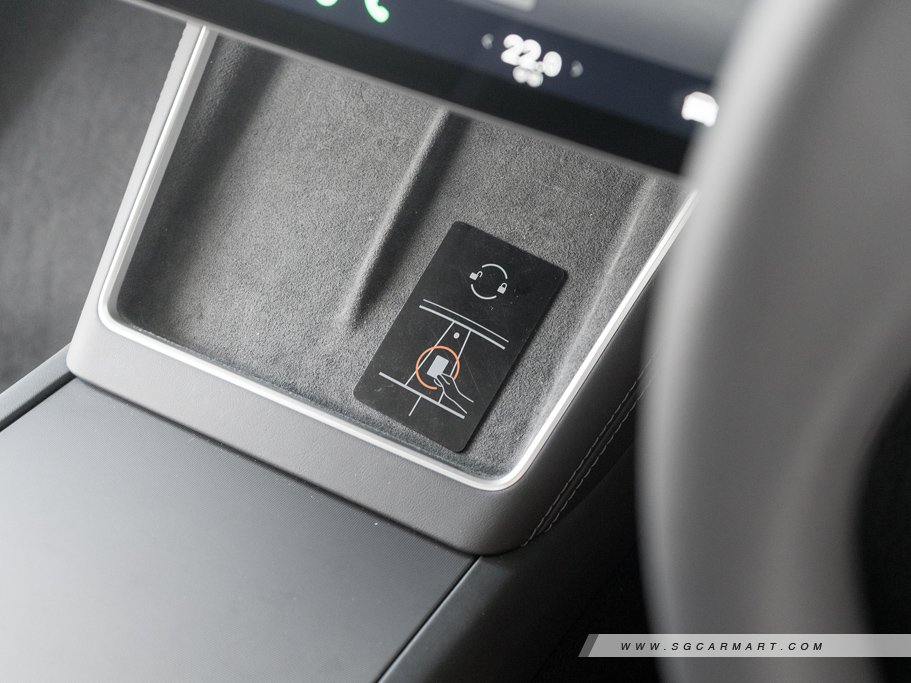 https://i.i-sgcm.com/new_cars/cars/21506/21506_g101