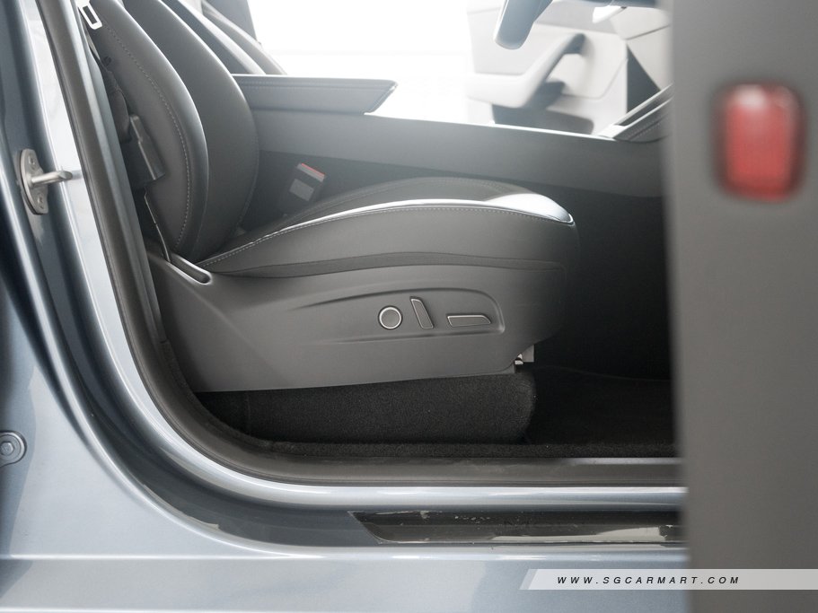 https://i.i-sgcm.com/new_cars/cars/21506/21506_g103