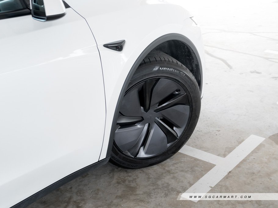 https://i.i-sgcm.com/new_cars/cars/21506/21506_g68