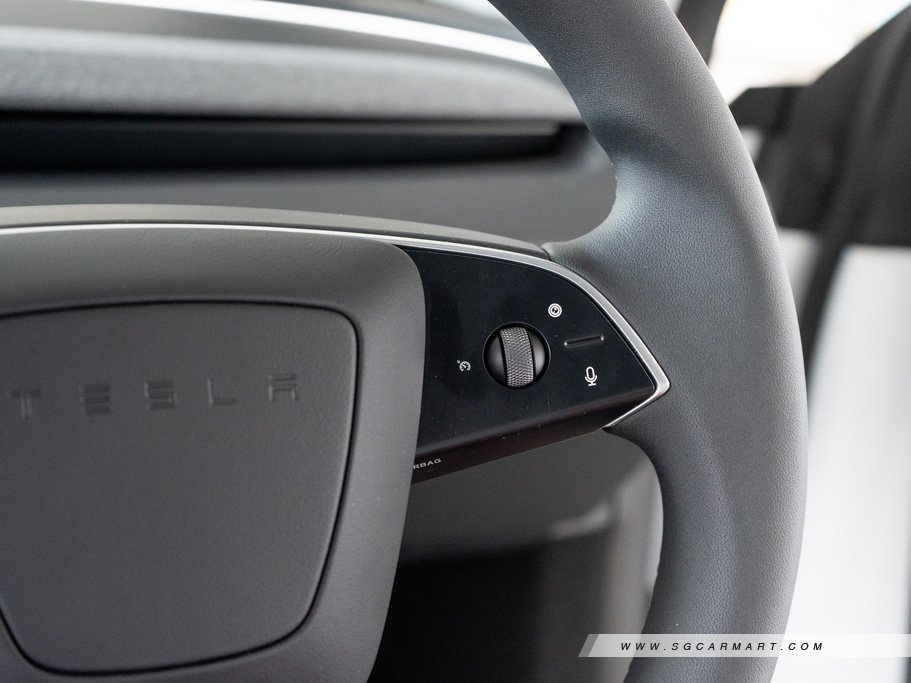 https://i.i-sgcm.com/new_cars/cars/21506/21506_g72