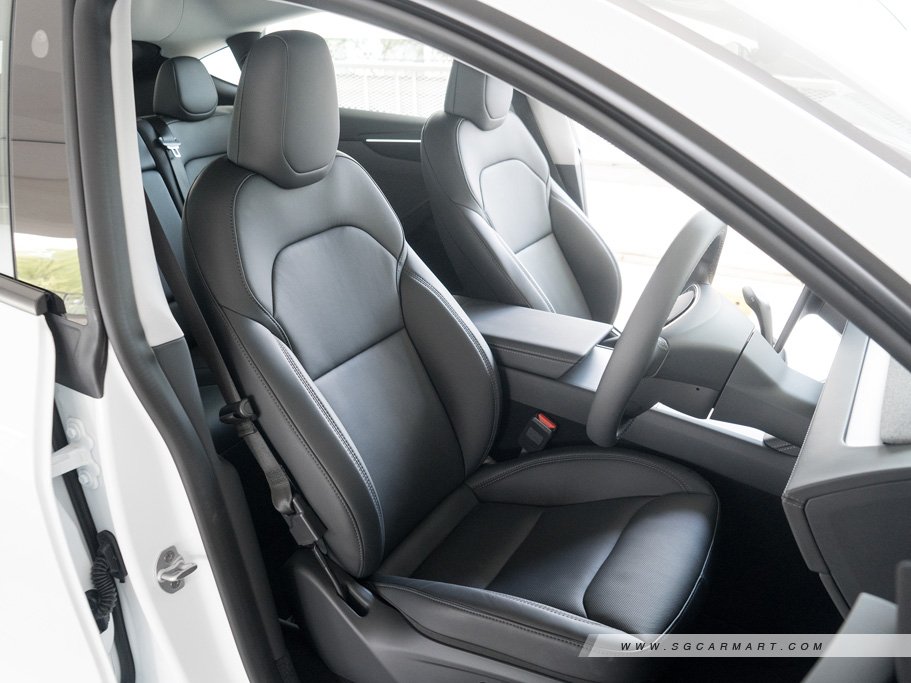https://i.i-sgcm.com/new_cars/cars/21506/21506_g78