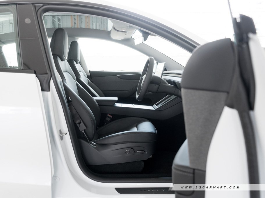 https://i.i-sgcm.com/new_cars/cars/21506/21506_g82