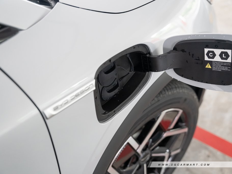 https://i.i-sgcm.com/new_cars/cars/21508/21508_g144