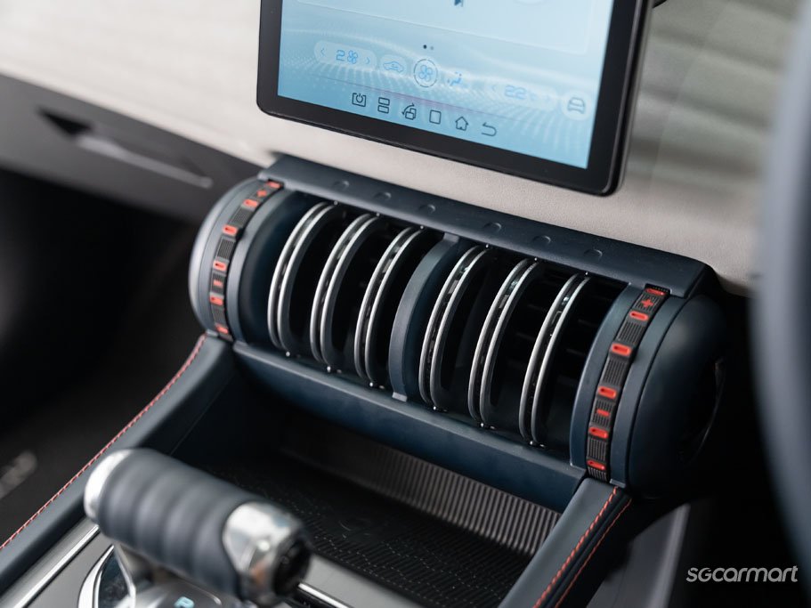 https://i.i-sgcm.com/new_cars/cars/21508/21508_g66